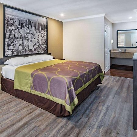 Мотель Super 8 By Wyndham North Hollywood Лос-Анджелес Экстерьер фото