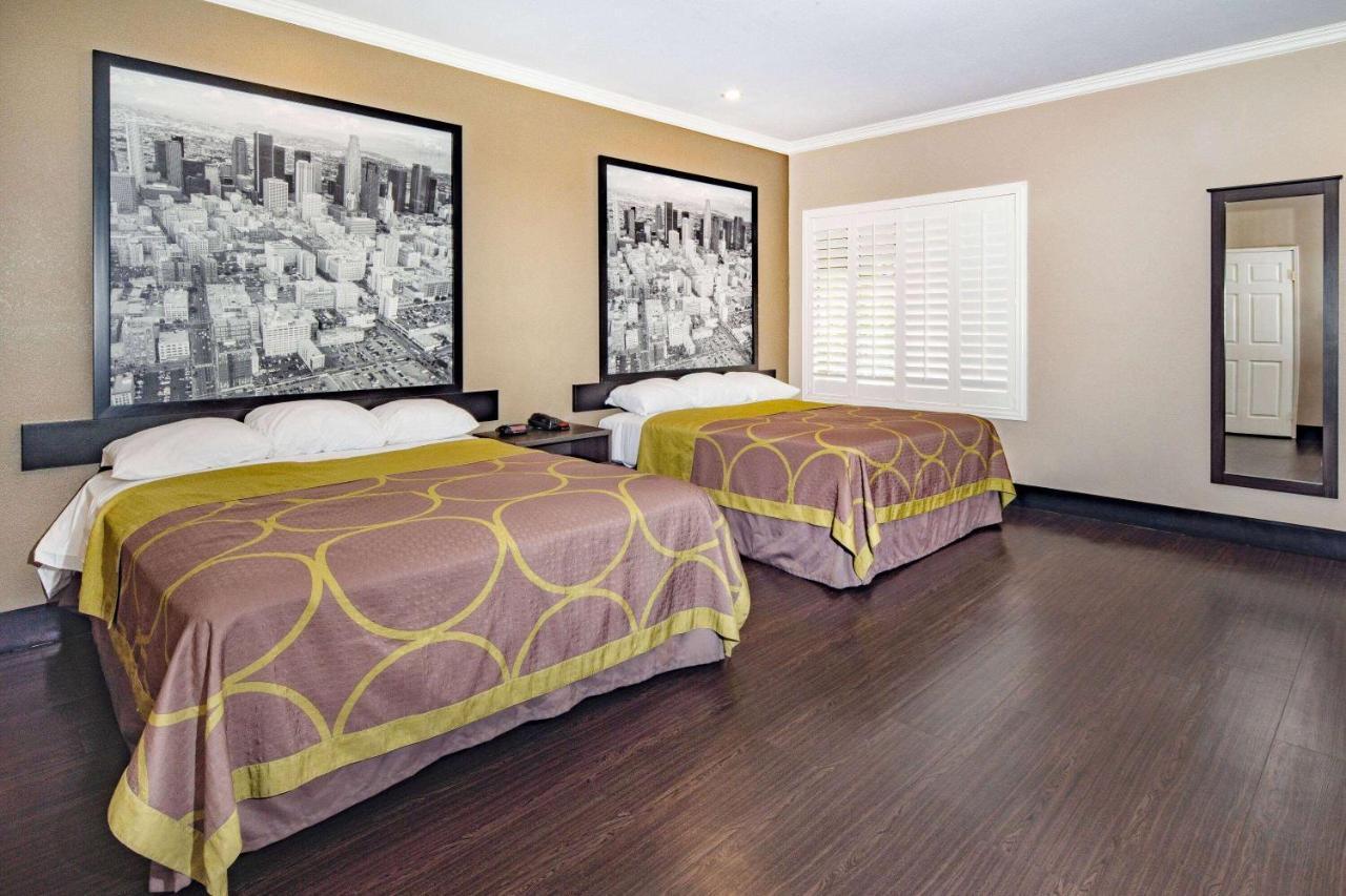 Мотель Super 8 By Wyndham North Hollywood Лос-Анджелес Экстерьер фото